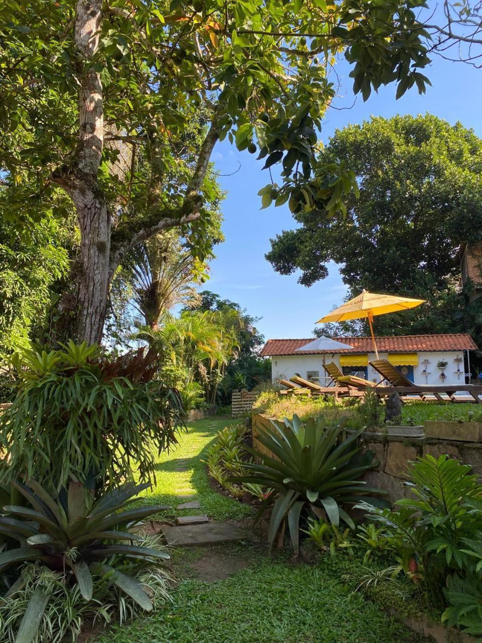 Pousada Casa Do Ipe Amarelo Miguel Pereira Esterno foto