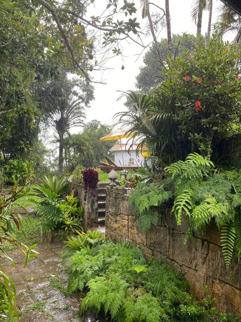 Pousada Casa Do Ipe Amarelo Miguel Pereira Esterno foto