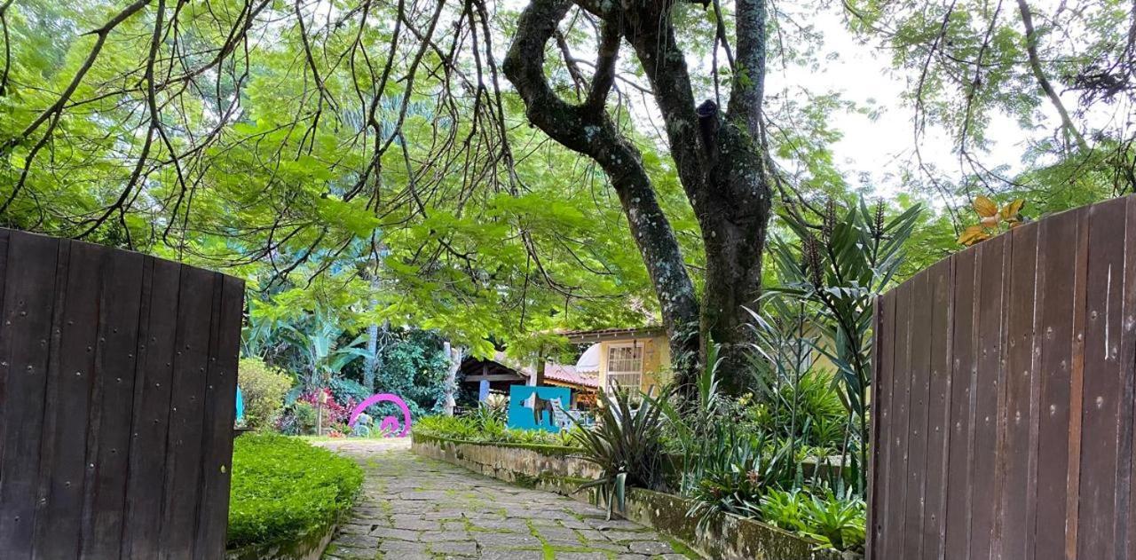 Pousada Casa Do Ipe Amarelo Miguel Pereira Esterno foto
